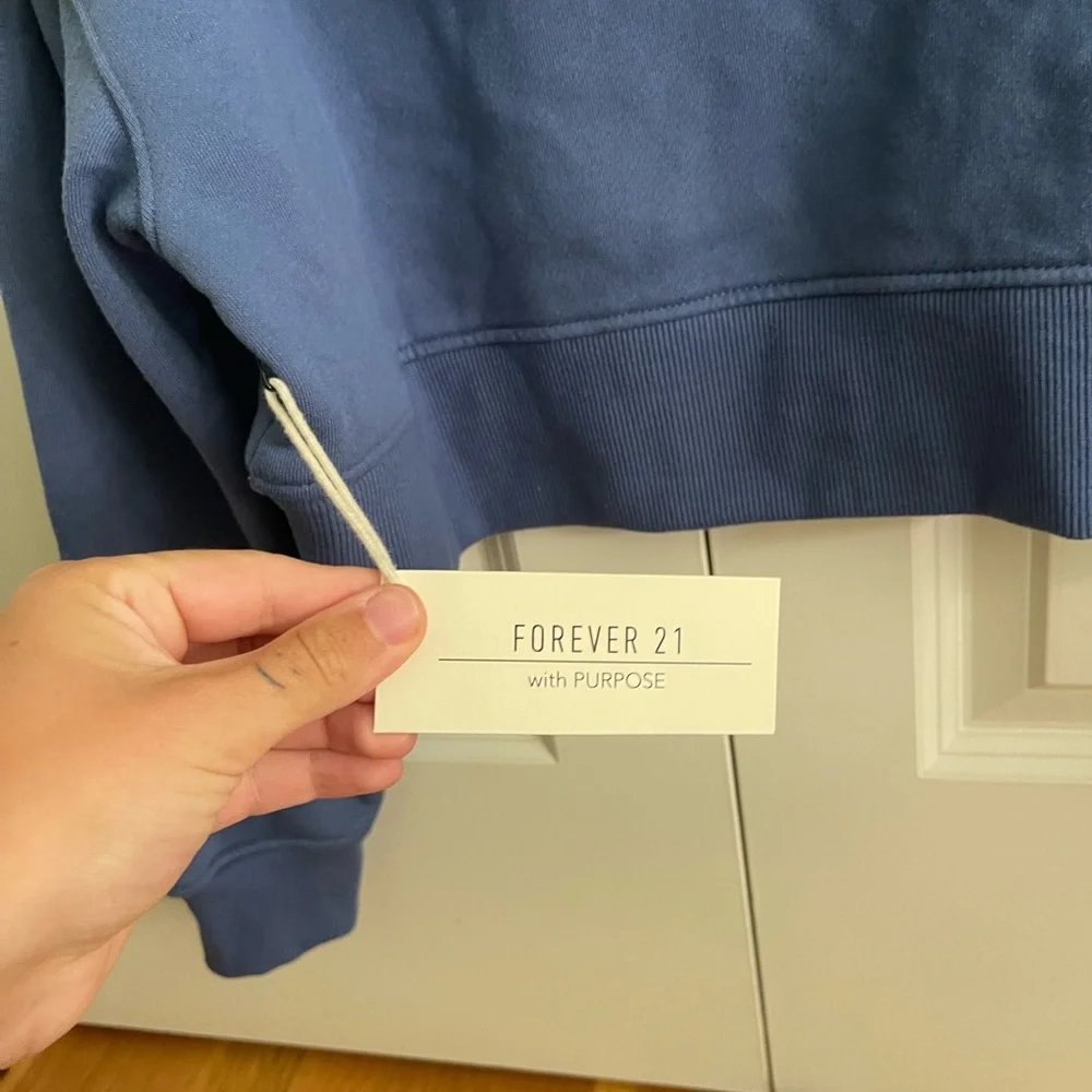 ON HOLD 🚫 Forever 21 Blue Cropped Hoodie - Picture 3 of 4